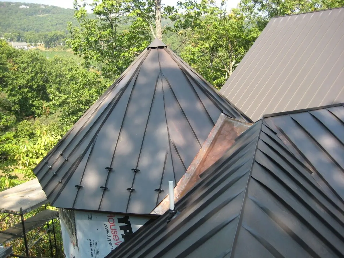 Professional Roof Tarp Installation by Craftsman Roofing in Sterling Valley